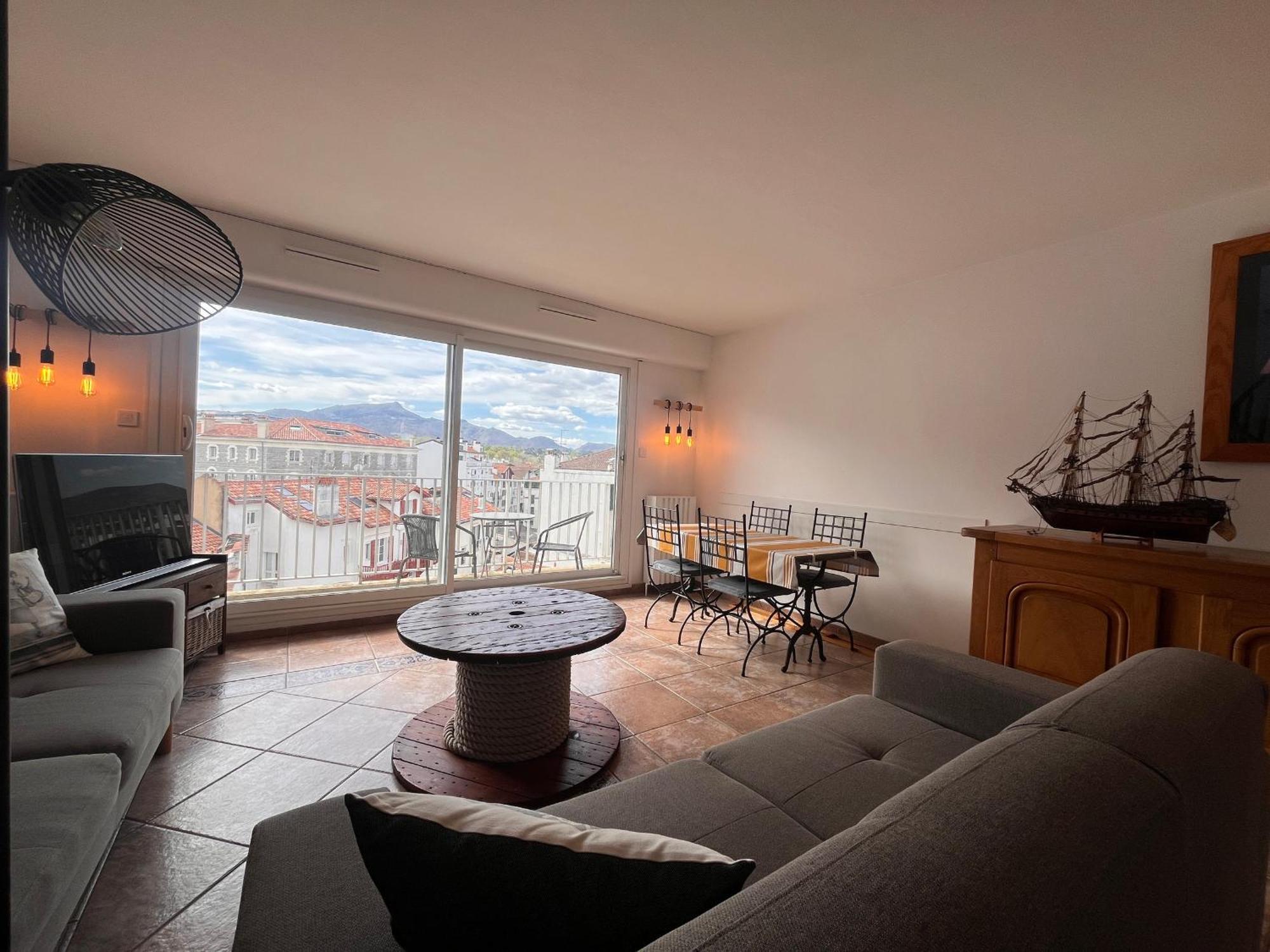 Coeur De Saint-Jean-De-Luz : Appartement Lumineux Avec Balcon, Proche Plage Et Commerces - Fr-1-239-1079 Zewnętrze zdjęcie